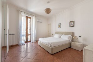 아파트, 침실 3개 | 다리미/다리미판, 유아용 침대, 무료 WiFi, 침대 시트