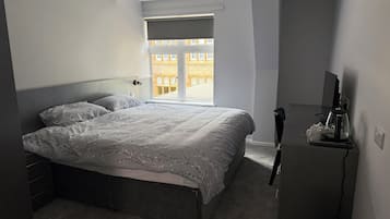 Pillowtop-bedden, een bureau, een laptopwerkplek, gratis wifi