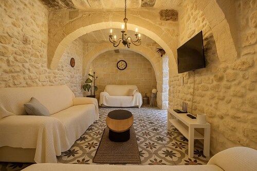 Spacious Modern 3BR Oasis Villa with Private Pool