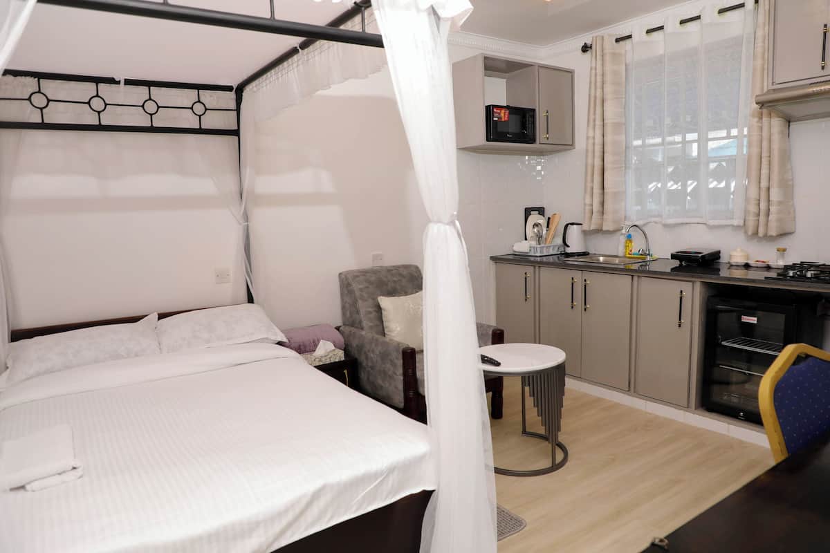 書桌、手提電腦工作空間、熨斗/熨衫板、免費 Wi-Fi