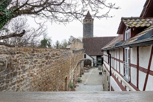 Apartment 'Eulenturm' with Shared Garden, Balcony and Wi-Fi