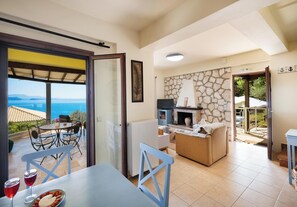 Smart TV - Antonis Petros - Two Bedroom Villa, Sleeps 4 (Sivota)