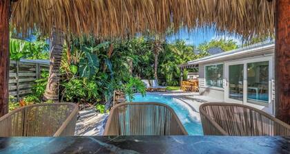 Resort Backyard! Heated Pool! Pool Table! PingPong