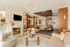 Apartment | Living area - Merveil Luxury Suite - Louvre Michodiere (Paris)
