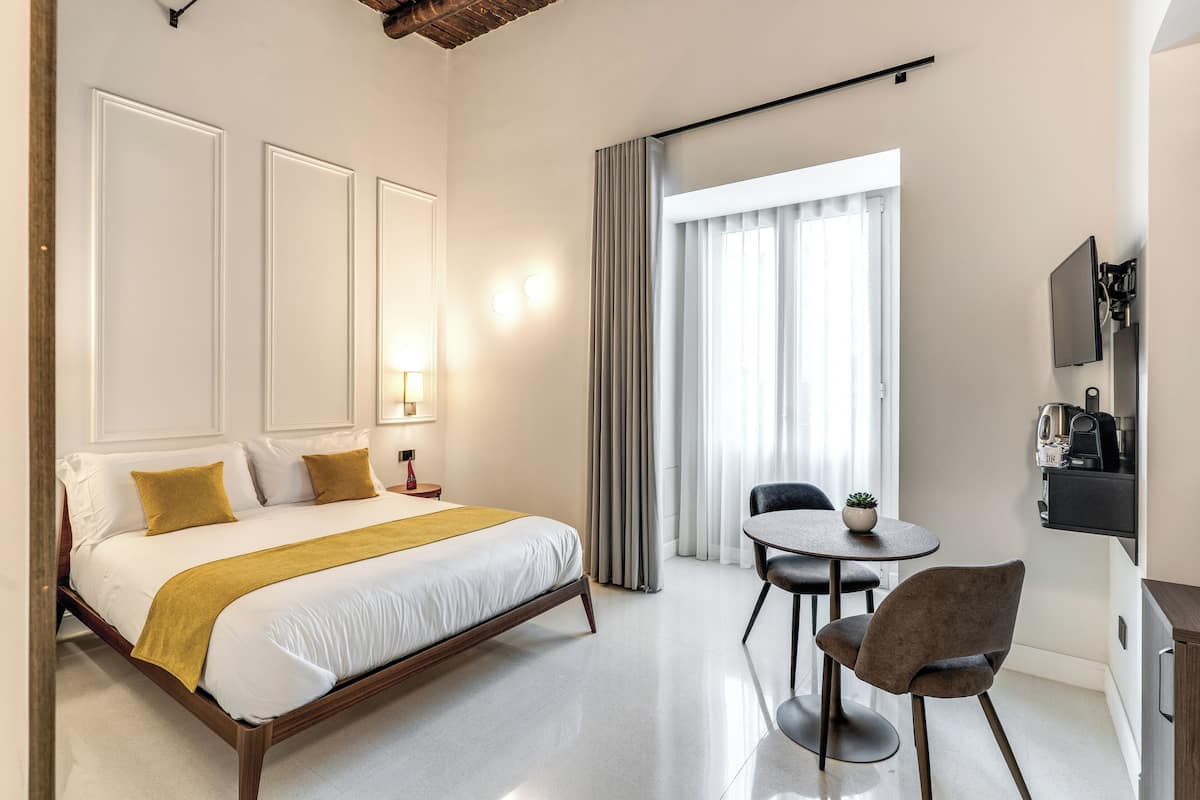 皇家客房, 阳台, 城市景观 | 办公桌、笔记本电脑工作区、免费 WiFi