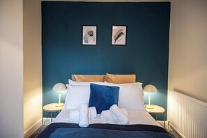 Strykjärn/strykbräda, wi-fi och sängkläder