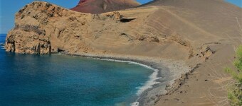 Family House - great view Horta Bay