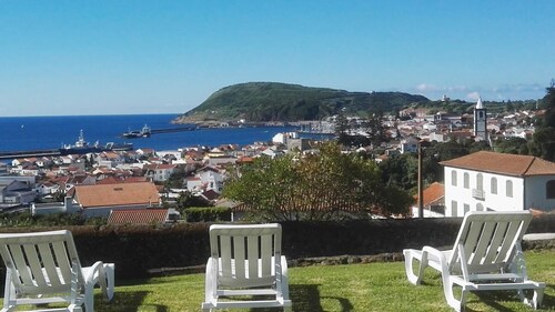 Family House - great view Horta Bay