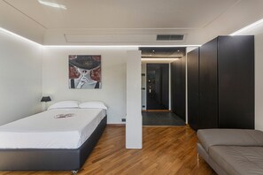 1 bedroom, iron/ironing board, free WiFi, bed sheets - Beachfront Studio with Terrace by Wonderful Italy (Genova)