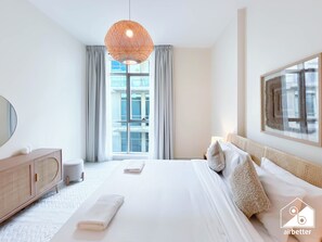 1 soverom, strykejern/-brett, internettilgang og sengetøy