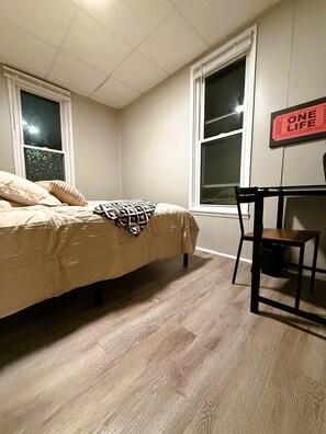 8 sovrum, skrivbord, resesäng och gratis wi-fi