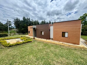 House, 4 Bedrooms, Terrace, Garden View | Property grounds