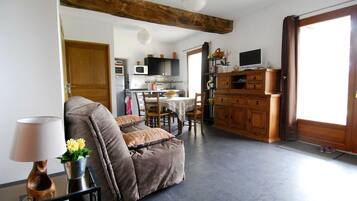 Family House, Patio, Garden View | Living area