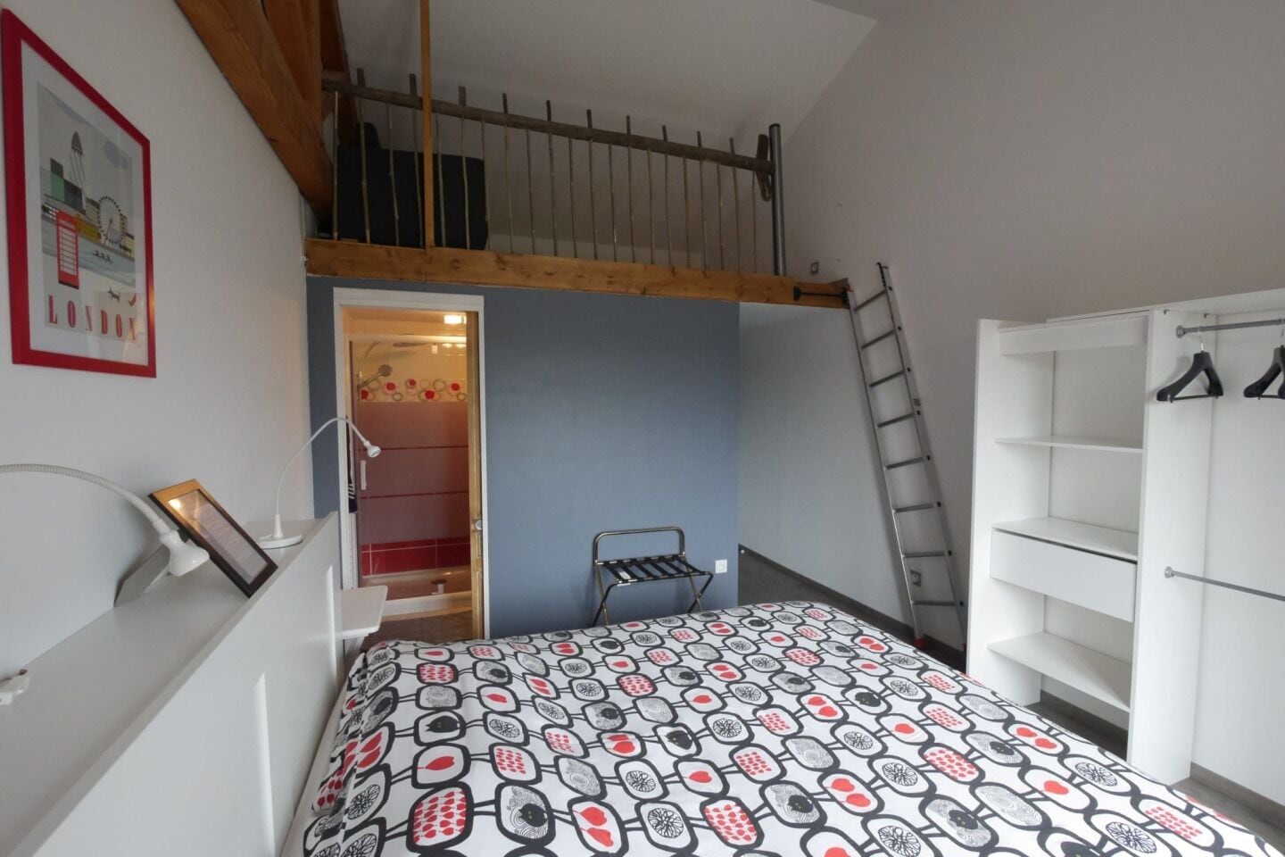 Habitación Confort doble, balcón, vistas al jardín | Cuna de viaje, wifi gratis, ropa de cama