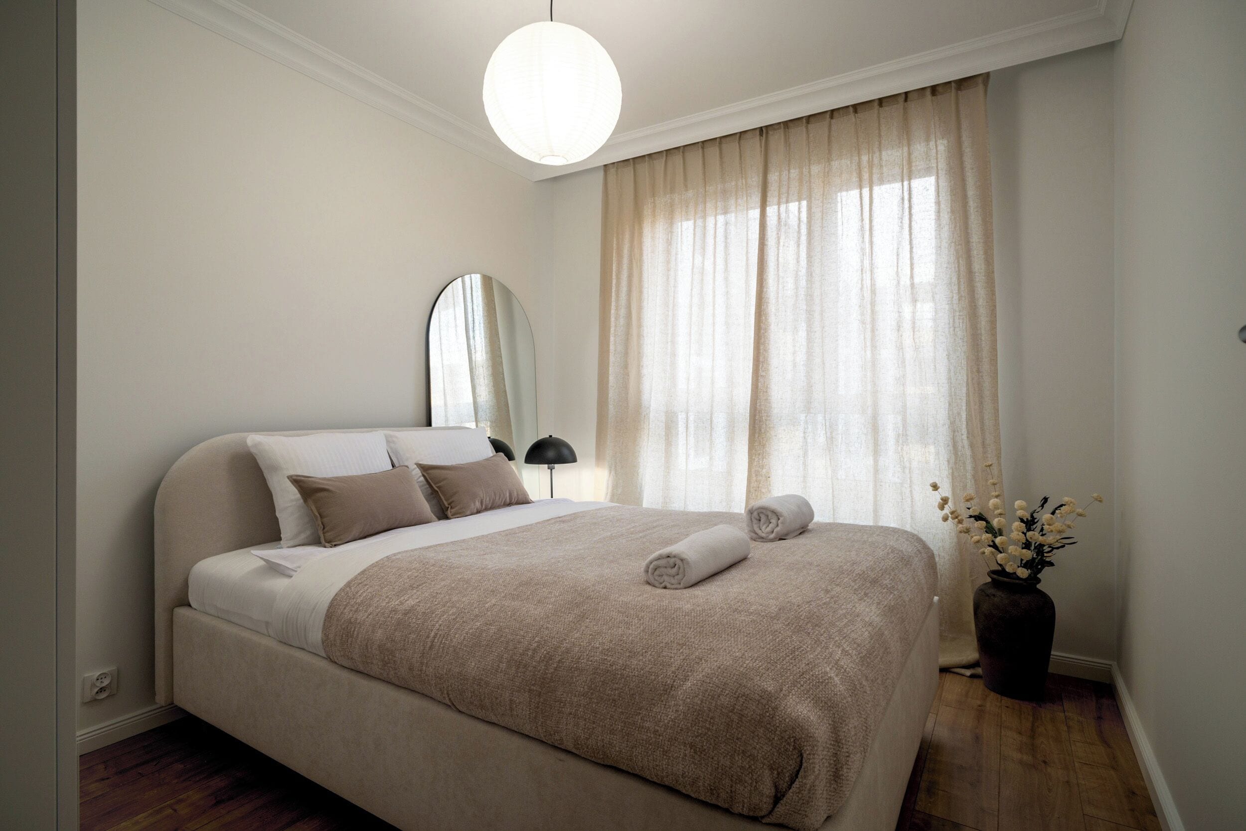 Apartament clàssic, balcó | Roba de llit hipoal·lergògena i planxa i posts de planxar 