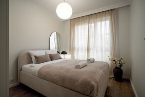 經典公寓, 露台 | 防敏寢具、熨斗/熨衫板