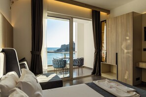 Superior Double Room, Balcony, Sea View | Terrace/patio - Hotel Continental Ulcinj (Ulcinj)