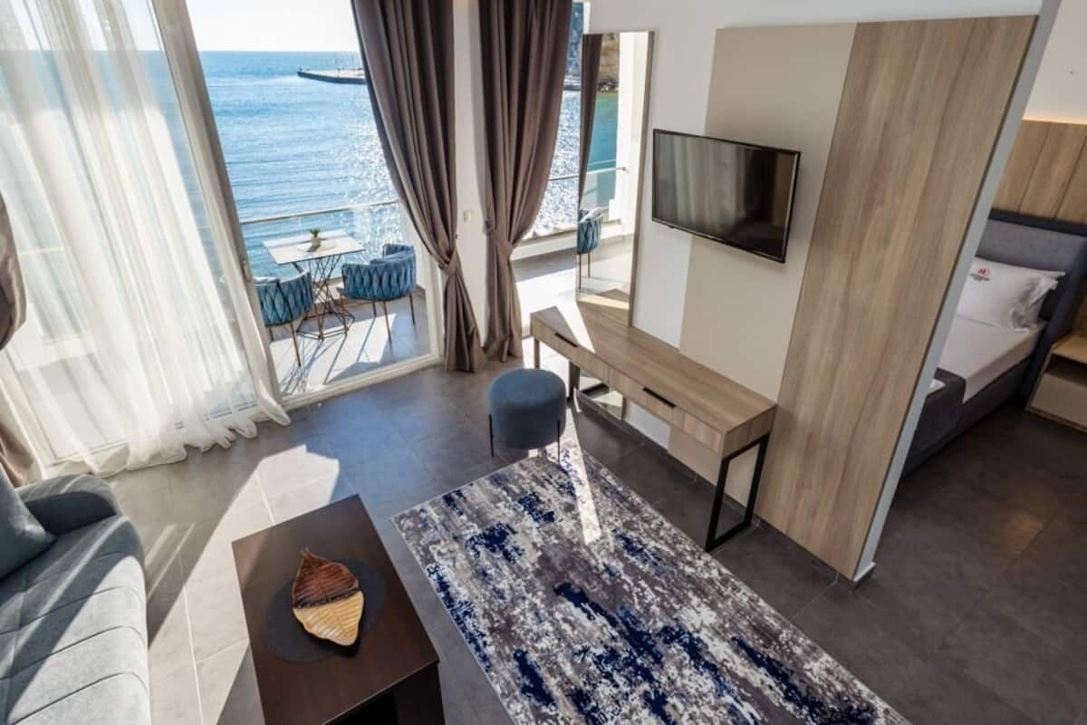 Deluxe Studio, Balcony, Sea View | Premium bedding, desk, blackout curtains, soundproofing