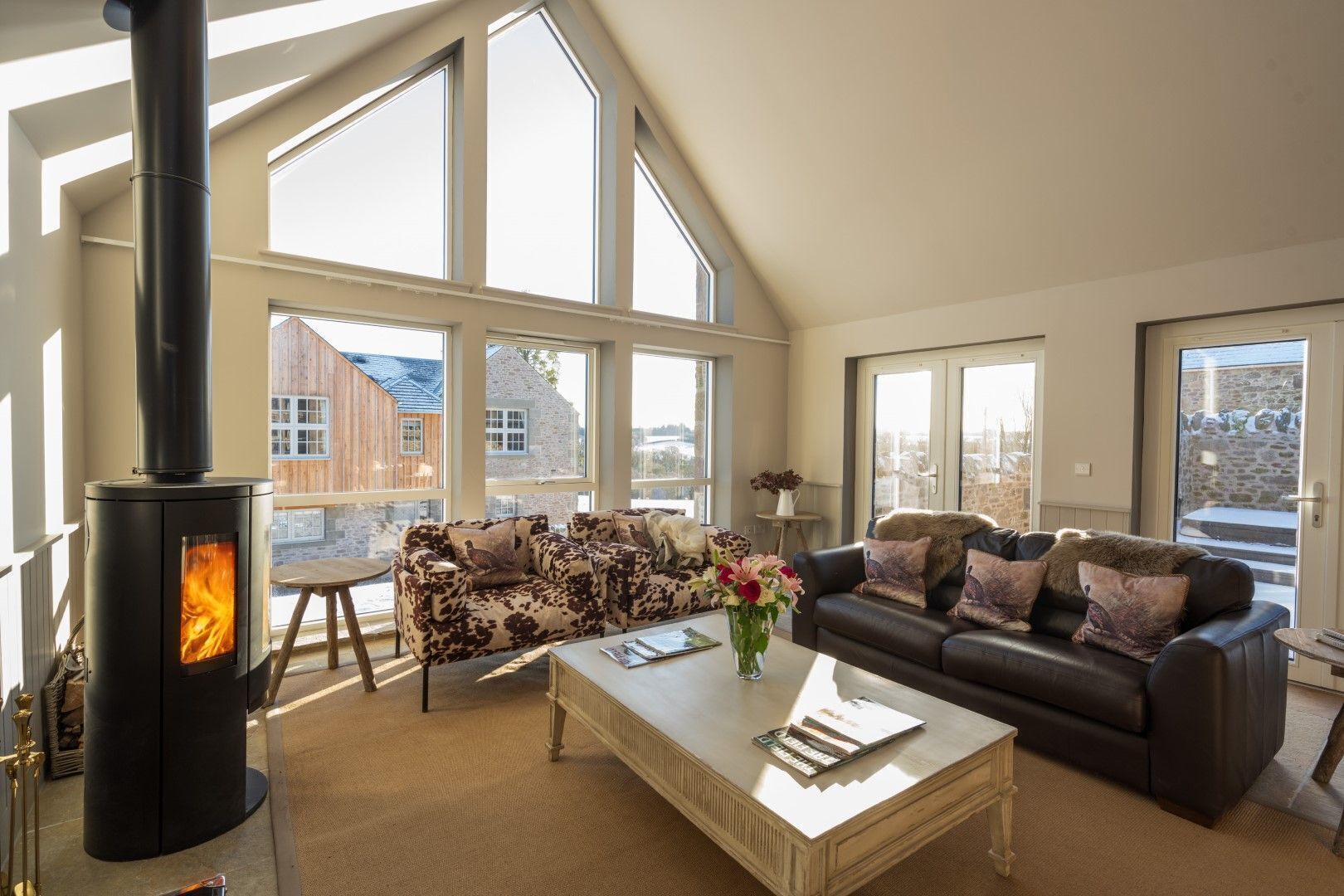 Exclusive 14 Bedrooms Luxury Retreat Venue - Dundee, UK