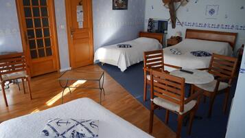 Comfort Room, Garden View | Soundproofing, free WiFi