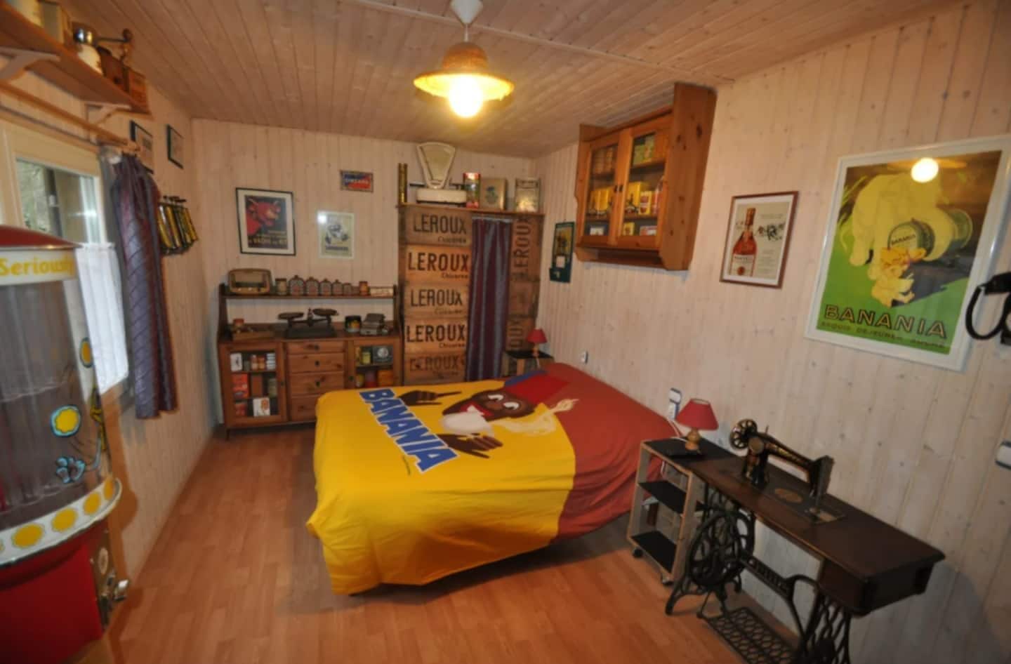 Stuga Classic - utsikt mot trädgården | Ljudisolering och gratis wi-fi