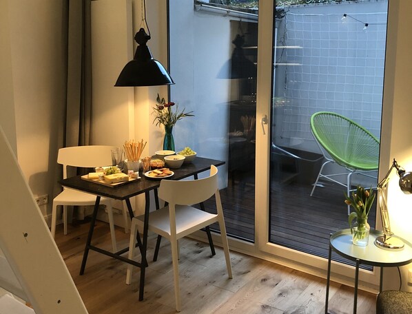 تناول الطعام