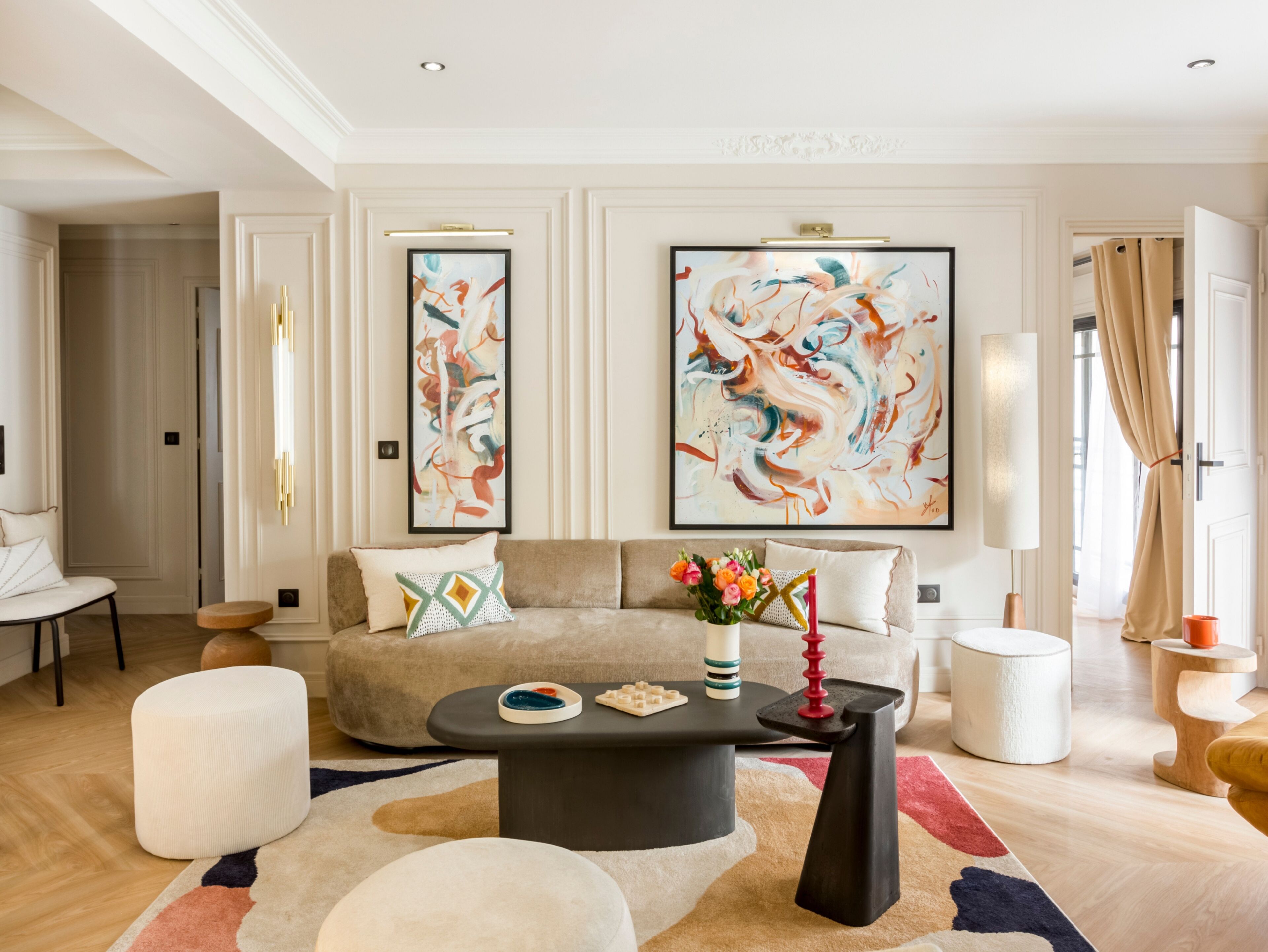 Apartment | Living area | 43-inch plasma TV with cable channels, Netflix, streaming services