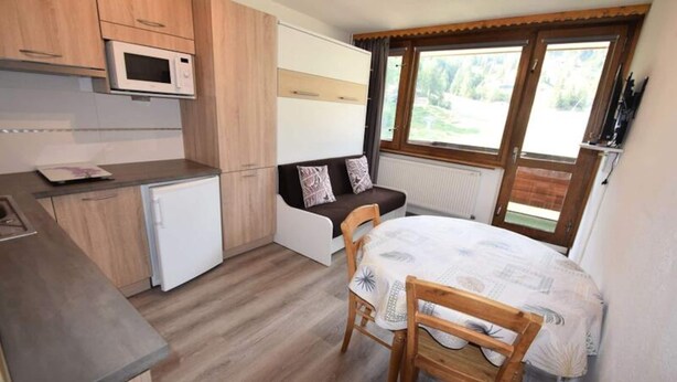 Interior - Apartment in Plagne Centre by Ski Slopes (La Plagne-Tarentaise)