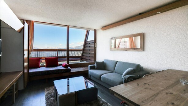 Unclassified image, 1 of 3, button - Apartment for 6 People in Arc 1600 Close to the Slopes and Shops (Bourg-Saint-Maurice)