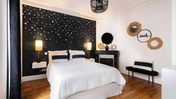 Apartment | 2 bedrooms, laptop workspace, iron/ironing board, bed sheets