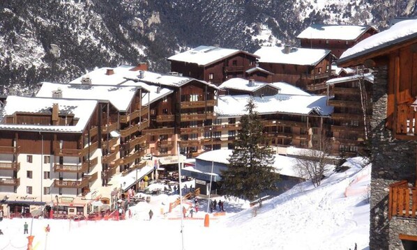 Exterior - Holiday Home Near Ski Slopes in Les Arcs (Modane)