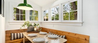 Oak Street Bungalow | Walk to Old Town & CSU