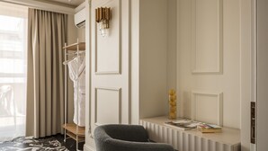 Interior - Feniks 3-bed Main Square Apartment (Kraków)
