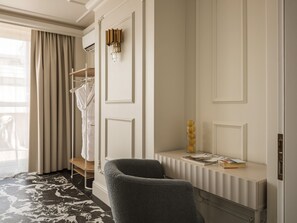 Interior - Feniks 3-bed Main Square Apartment (Kraków)
