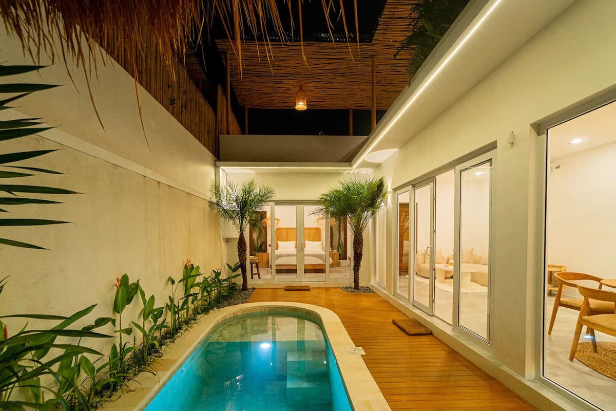 Vila luxo, varanda, vista para o jardim | Área de estar