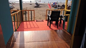 المنطقة المحيطة بالمنشأة