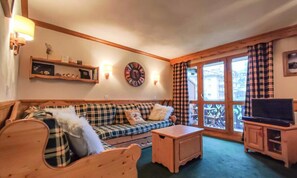 Living area - Valerian 210 (Les Avanchers-Valmorel)
