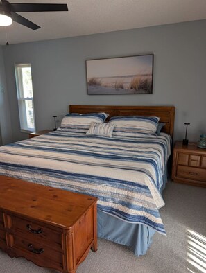 3 bedrooms, desk, iron/ironing board, WiFi