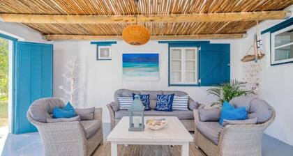 Lovely 5-bedroom house in Langezandt Fisherman's Village, Struisbaai