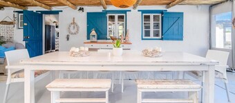 Lovely 5-bedroom house in Langezandt Fisherman's Village, Struisbaai