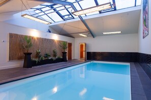 4 bedrooms - Luxe Villa With Pool and Sauna in Spijkerboor (Spijkerboor)