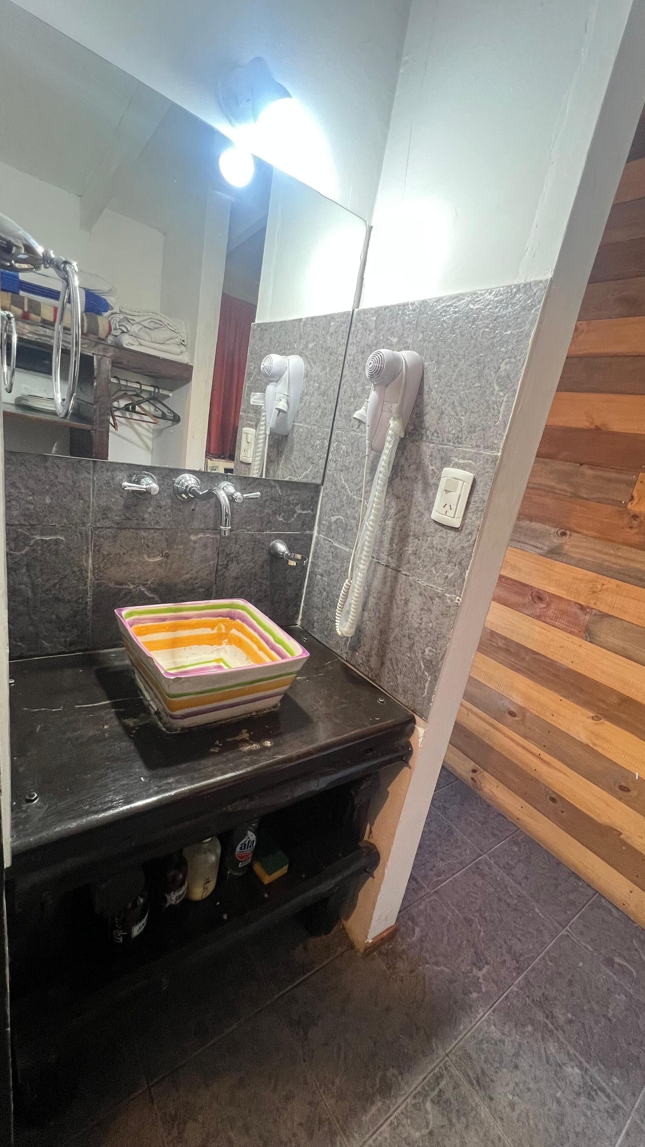 Double Room, Balcony, Garden View | Bilik Mandi | Pancuran mandi, pengering rambut, tuala disediakan, sabun 