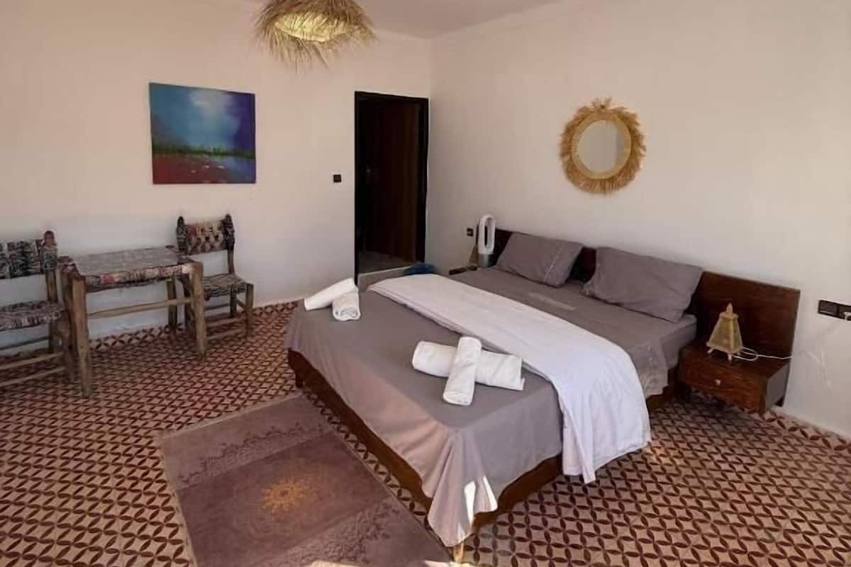 Double Room | Free WiFi