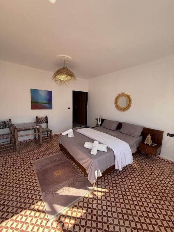 Double Room | Free WiFi