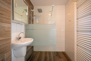 House | Bathroom