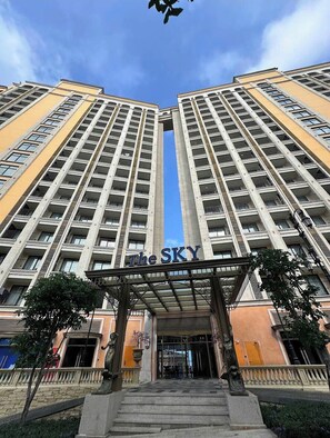 숙박 시설 입구