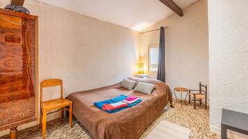 5 chambres, fer et planche Ă repasser, Wi-Fi, draps fournis