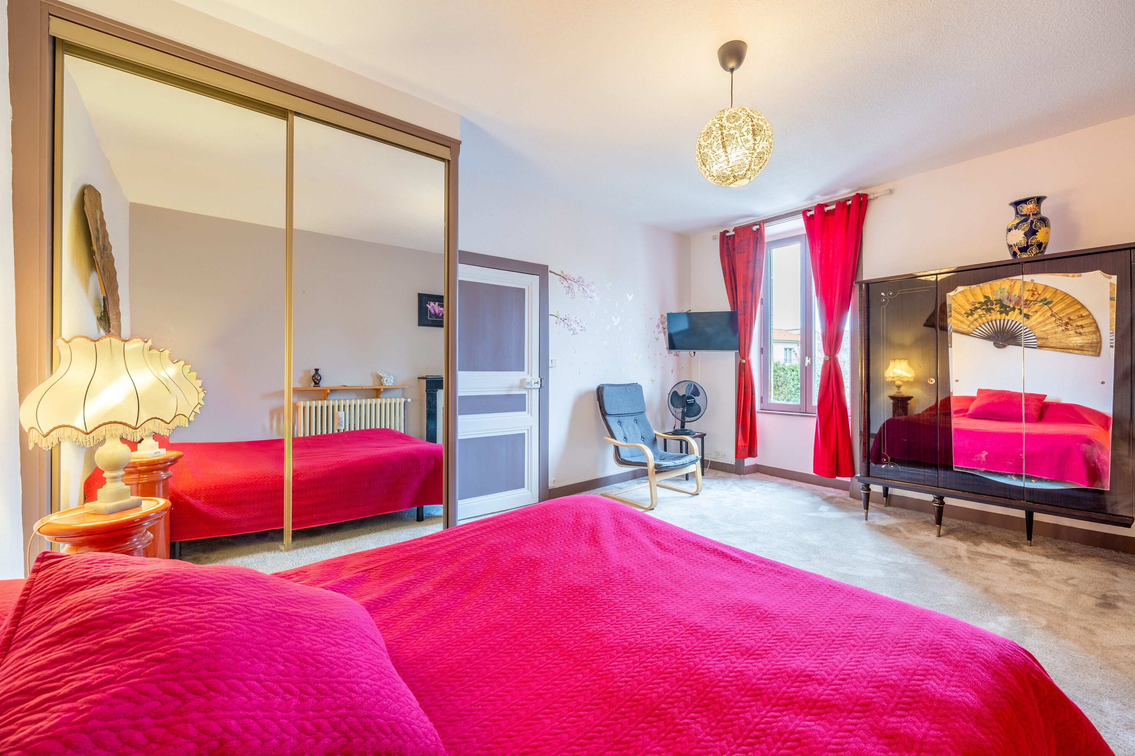 5 Schlafzimmer, Bügeleisen/Bügelbrett, WLAN, Bettwäsche