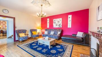 Fernseher, Stereoanlage