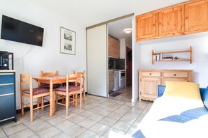 Interior - Sunny South-facing apartment with cabin bedroom (Flaine)